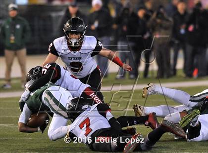 Thumbnail 2 in Centennial vs. De La Salle (CIF State Open Division Final) photogallery.