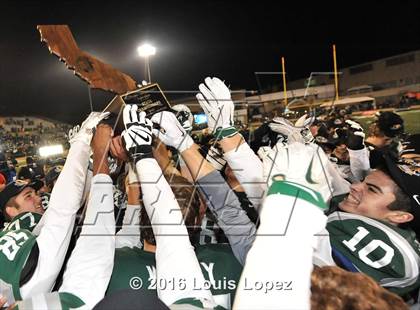 Thumbnail 2 in Centennial vs. De La Salle (CIF State Open Division Final) photogallery.