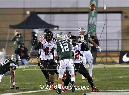 Thumbnail 2 in Centennial vs. De La Salle (CIF State Open Division Final) photogallery.