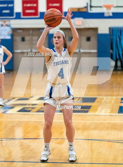Thumbnail 3 in North Central @ Indianapolis Bishop Chatard photogallery.
