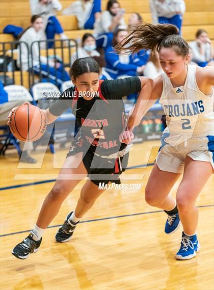 Thumbnail 1 in North Central @ Indianapolis Bishop Chatard photogallery.