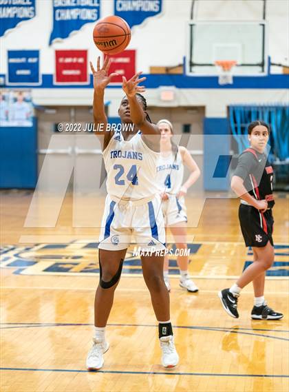 Thumbnail 1 in North Central @ Indianapolis Bishop Chatard photogallery.