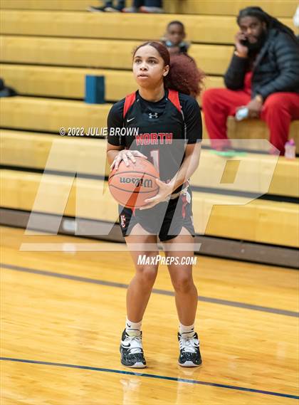 Thumbnail 2 in North Central @ Indianapolis Bishop Chatard photogallery.
