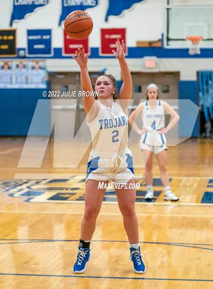 Thumbnail 2 in North Central @ Indianapolis Bishop Chatard photogallery.