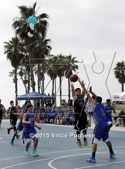 Thumbnail 2 in Ribet Academy vs. Nuview Bridge (Venice Beach) photogallery.
