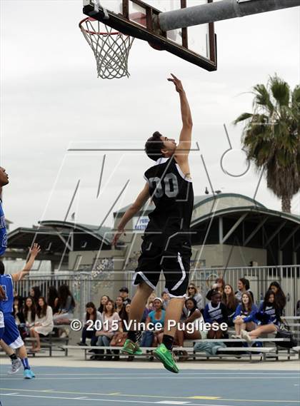 Thumbnail 1 in Ribet Academy vs. Nuview Bridge (Venice Beach) photogallery.