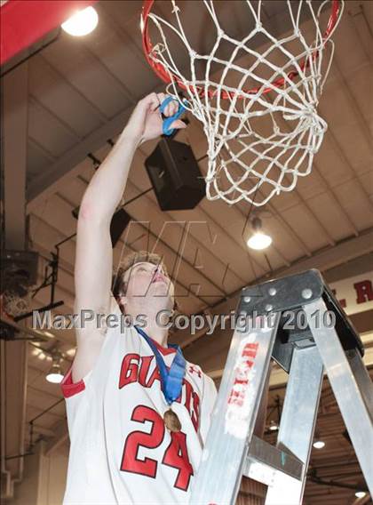 Thumbnail 3 in Pinole Valley @ Redwood (CIF NCS D2 Final) photogallery.