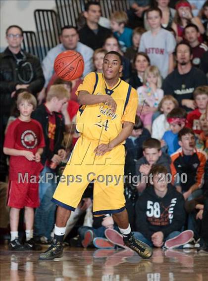 Thumbnail 2 in Pinole Valley @ Redwood (CIF NCS D2 Final) photogallery.