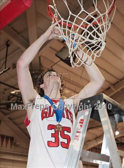 Thumbnail 2 in Pinole Valley @ Redwood (CIF NCS D2 Final) photogallery.