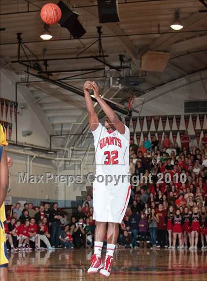 Thumbnail 1 in Pinole Valley @ Redwood (CIF NCS D2 Final) photogallery.