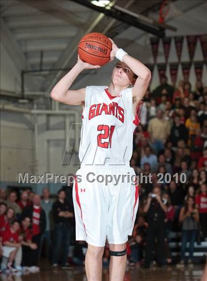 Thumbnail 3 in Pinole Valley @ Redwood (CIF NCS D2 Final) photogallery.