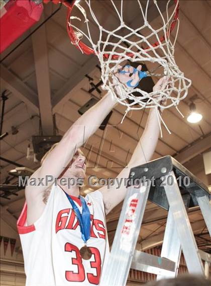 Thumbnail 1 in Pinole Valley @ Redwood (CIF NCS D2 Final) photogallery.