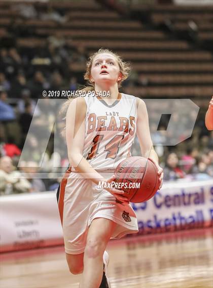 Thumbnail 1 in Selma vs. Fresno (CIF CS D3 Final) photogallery.