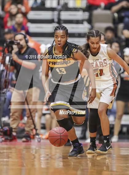 Thumbnail 1 in Selma vs. Fresno (CIF CS D3 Final) photogallery.