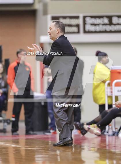Thumbnail 2 in Selma vs. Fresno (CIF CS D3 Final) photogallery.