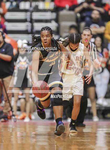 Thumbnail 2 in Selma vs. Fresno (CIF CS D3 Final) photogallery.