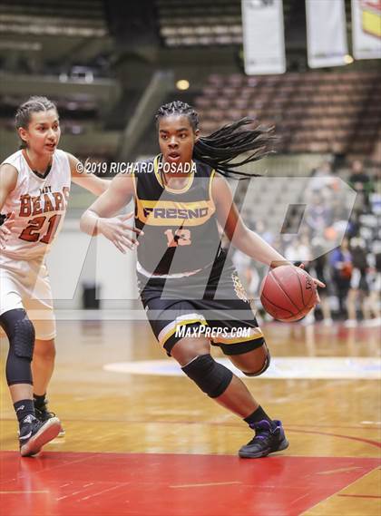 Thumbnail 2 in Selma vs. Fresno (CIF CS D3 Final) photogallery.