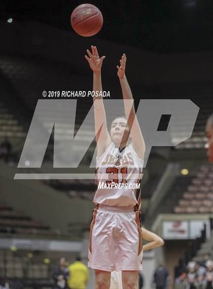 Thumbnail 2 in Selma vs. Fresno (CIF CS D3 Final) photogallery.
