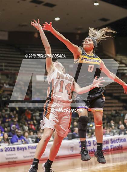Thumbnail 3 in Selma vs. Fresno (CIF CS D3 Final) photogallery.