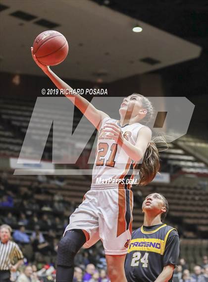 Thumbnail 3 in Selma vs. Fresno (CIF CS D3 Final) photogallery.