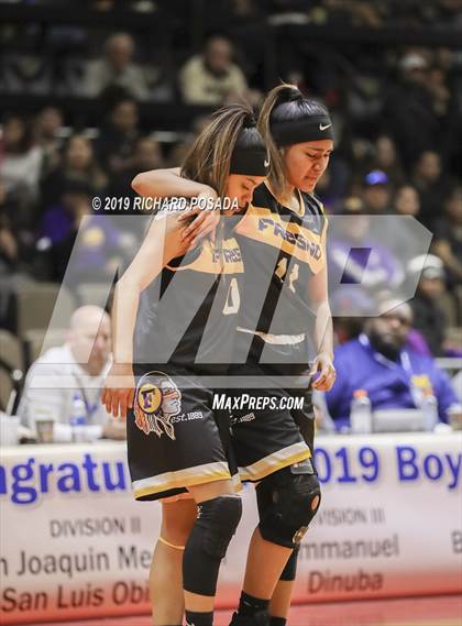Thumbnail 1 in Selma vs. Fresno (CIF CS D3 Final) photogallery.