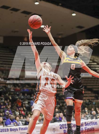 Thumbnail 1 in Selma vs. Fresno (CIF CS D3 Final) photogallery.