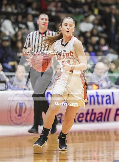 Thumbnail 2 in Selma vs. Fresno (CIF CS D3 Final) photogallery.