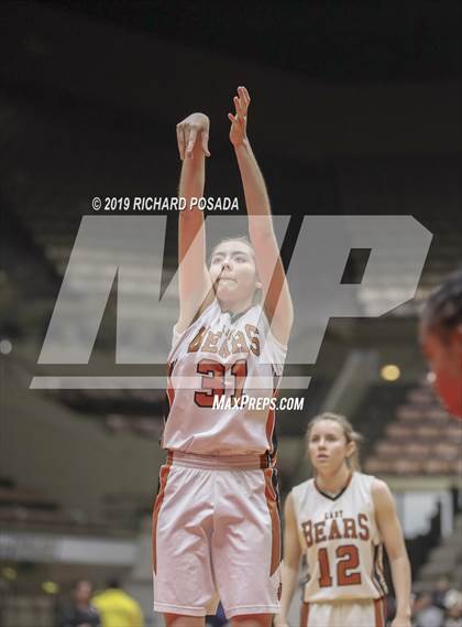 Thumbnail 1 in Selma vs. Fresno (CIF CS D3 Final) photogallery.