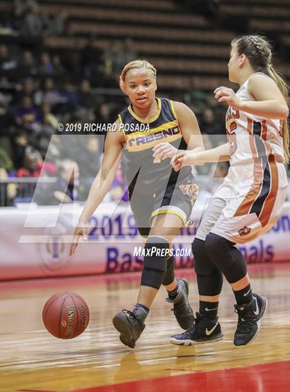 Thumbnail 1 in Selma vs. Fresno (CIF CS D3 Final) photogallery.