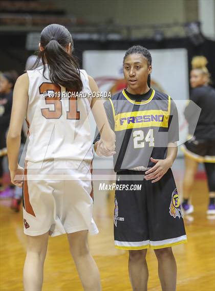 Thumbnail 1 in Selma vs. Fresno (CIF CS D3 Final) photogallery.