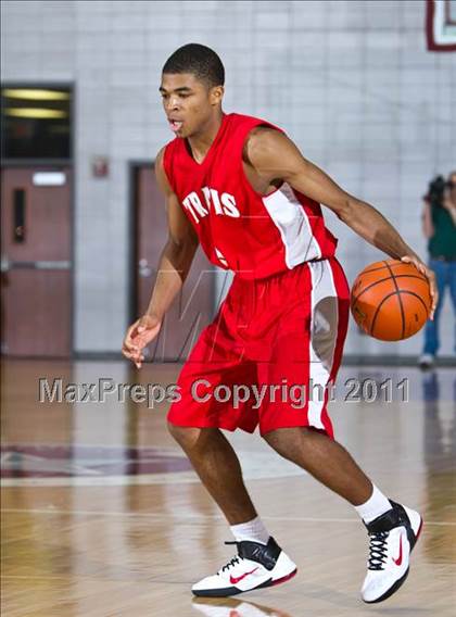 Thumbnail 3 in Seven Lakes vs Fort Bend Travis (UIL 5A Regional Semi-Final) photogallery.