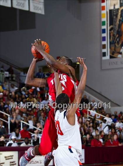 Thumbnail 3 in Seven Lakes vs Fort Bend Travis (UIL 5A Regional Semi-Final) photogallery.