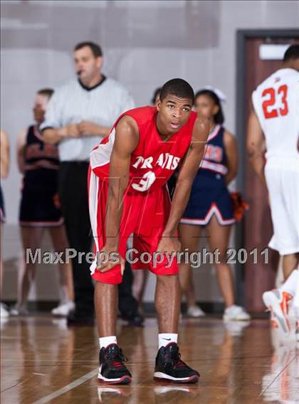 Thumbnail 2 in Seven Lakes vs Fort Bend Travis (UIL 5A Regional Semi-Final) photogallery.