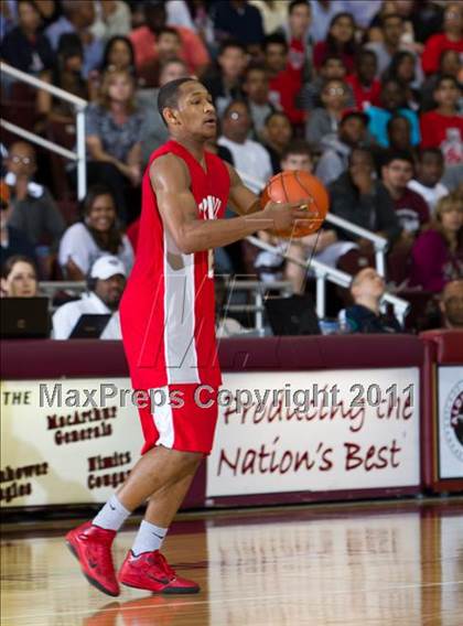 Thumbnail 2 in Seven Lakes vs Fort Bend Travis (UIL 5A Regional Semi-Final) photogallery.