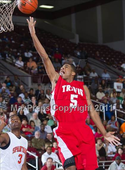 Thumbnail 3 in Seven Lakes vs Fort Bend Travis (UIL 5A Regional Semi-Final) photogallery.