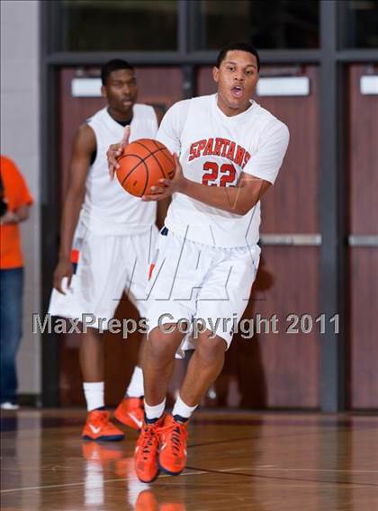 Thumbnail 3 in Seven Lakes vs Fort Bend Travis (UIL 5A Regional Semi-Final) photogallery.