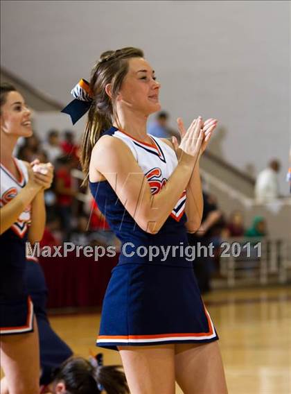 Thumbnail 1 in Seven Lakes vs Fort Bend Travis (UIL 5A Regional Semi-Final) photogallery.