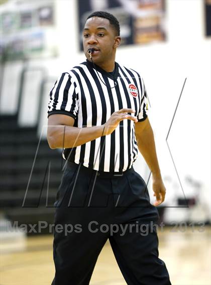 Thumbnail 1 in Golden @ Prairie View (Thunder Hawk Hoops Festival) photogallery.
