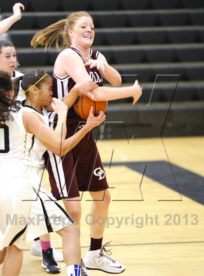 Thumbnail 2 in Golden @ Prairie View (Thunder Hawk Hoops Festival) photogallery.