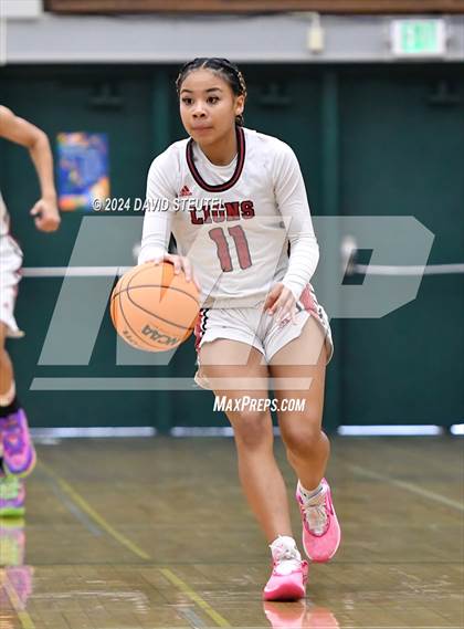 Thumbnail 2 in La Jolla Country Day vs. McClatchy (St. Mary's MLK Showcase) photogallery.