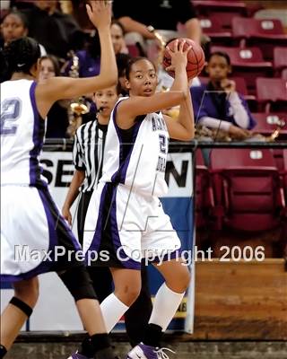 Thumbnail 3 in El Camino vs. Sacramento (SJS D3 Final) photogallery.