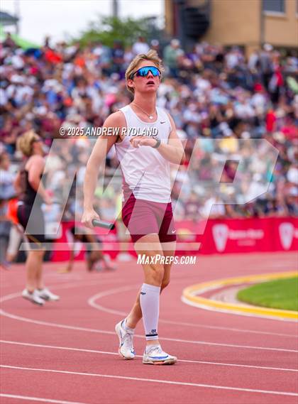 Thumbnail 1 in CHSAA State Championships (4 x 100m Finals) photogallery.