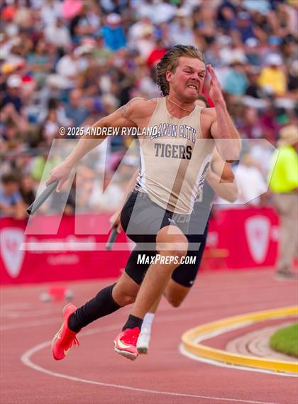 Thumbnail 1 in CHSAA State Championships (4 x 100m Finals) photogallery.