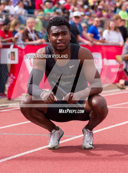 Thumbnail 2 in CHSAA State Championships (4 x 100m Finals) photogallery.
