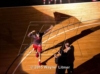Thumbnail 3 in Holmes vs Covington Catholic (KHSAA 9th Region Final) photogallery.