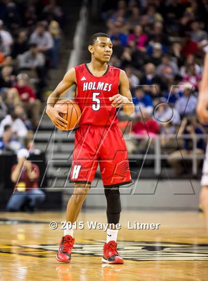 Thumbnail 3 in Holmes vs Covington Catholic (KHSAA 9th Region Final) photogallery.