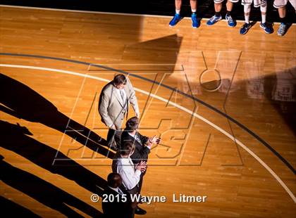 Thumbnail 2 in Holmes vs Covington Catholic (KHSAA 9th Region Final) photogallery.