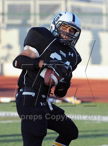Thumbnail 2 in Bosco Tech vs. Fillmore photogallery.