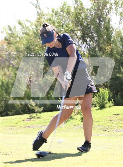 Thumbnail 1 in Canyon @ Yorba Linda photogallery.
