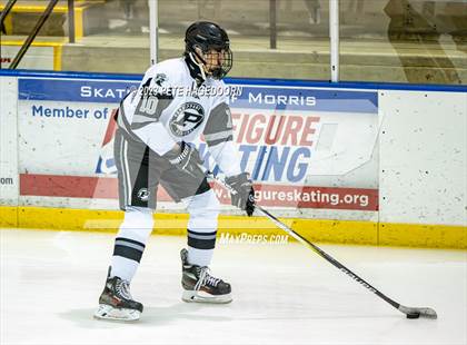 Thumbnail 1 in Vernon @ Parsippany Hills photogallery.